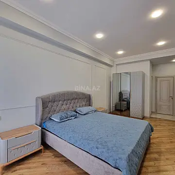 Kirayə verilir 3 otaqlı mənzil 130 m²