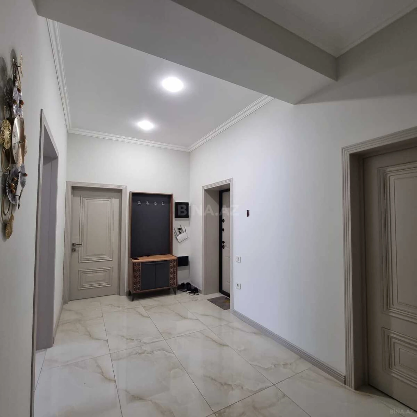 Kirayə verilir 3 otaqlı mənzil 130 m²