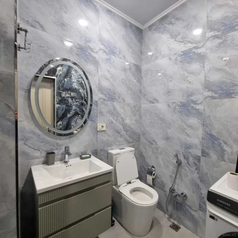 Kirayə verilir 3 otaqlı mənzil 130 m²