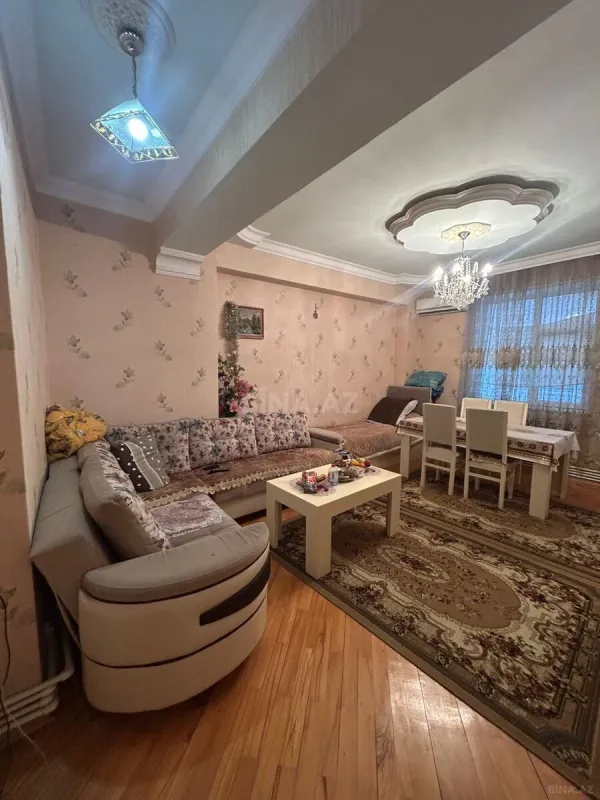 Satılır 2 otaqlı mənzil 65 m²