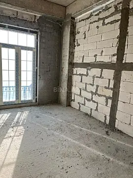 Satılır 4 otaqlı mənzil 152.2 m²