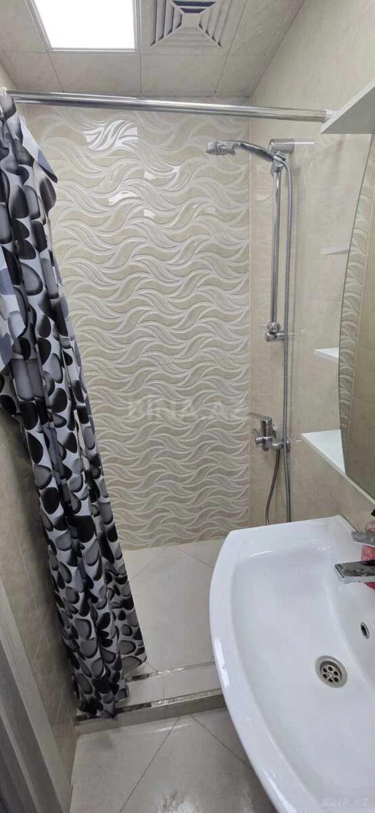 Kirayə verilir 2 otaqlı mənzil 50 m²