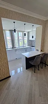 Kirayə verilir 2 otaqlı mənzil 50 m²