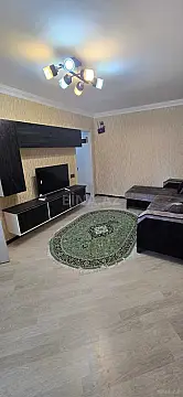 Kirayə verilir 2 otaqlı mənzil 50 m²