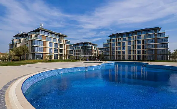Satılır 2 otaqlı mənzil 86 m²