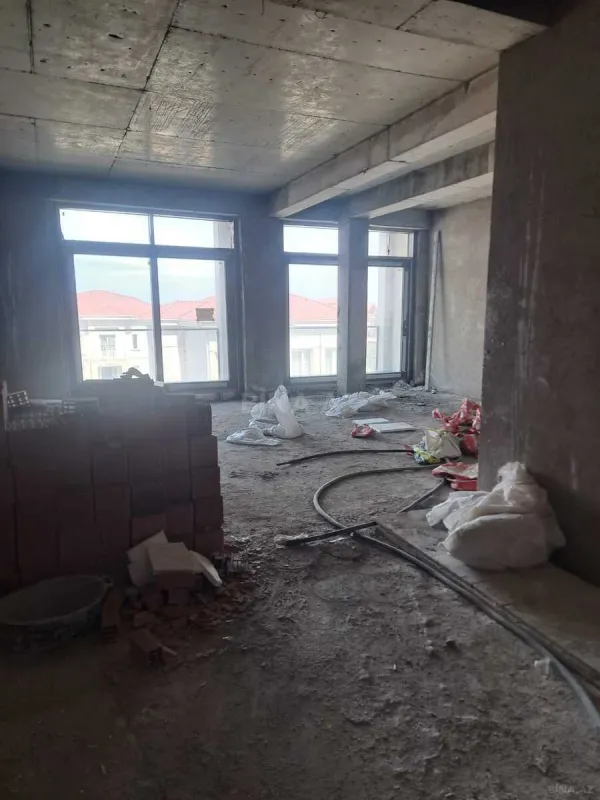 Satılır 2 otaqlı mənzil 86 m²