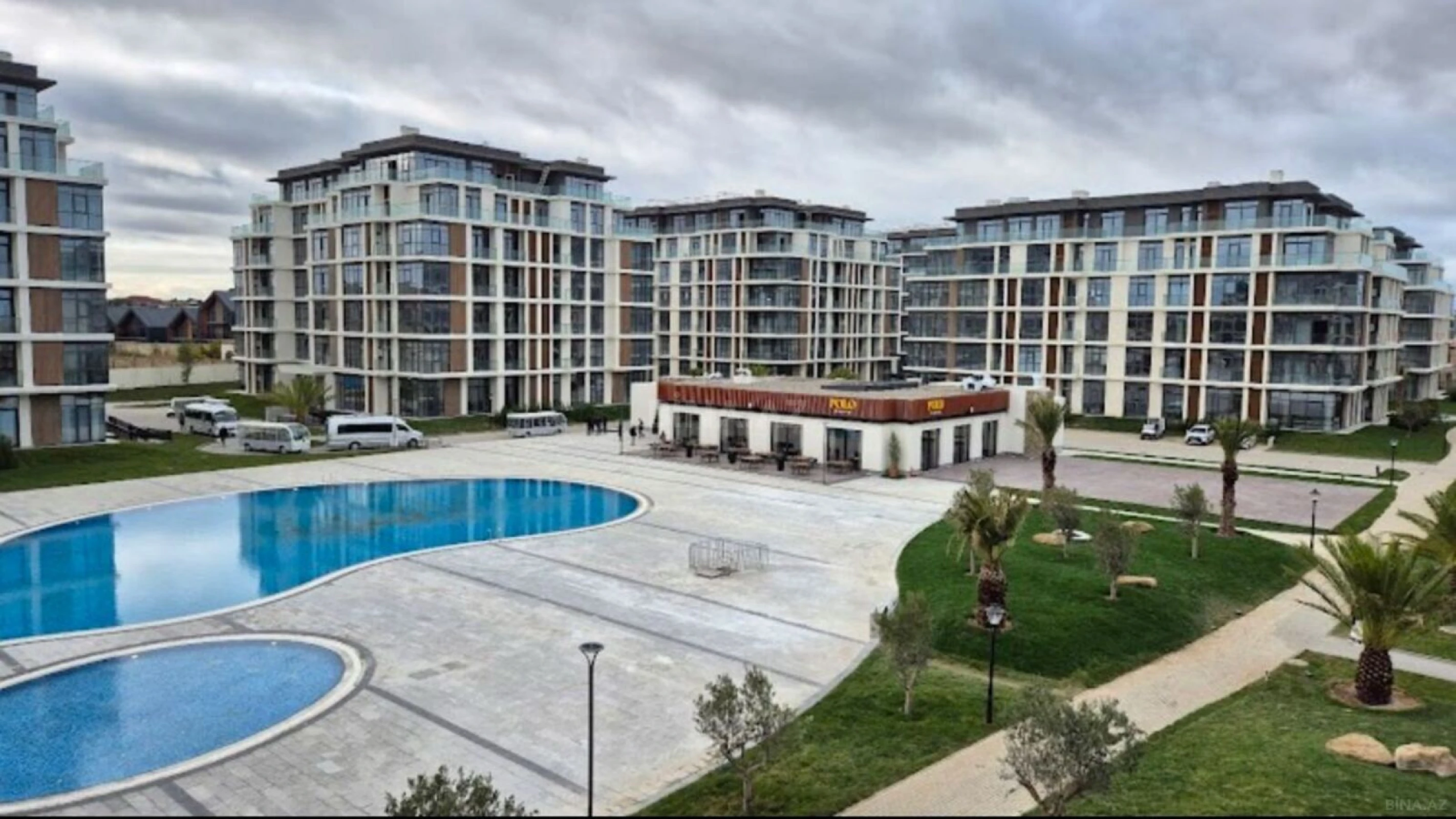 Satılır 2 otaqlı mənzil 86 m²
