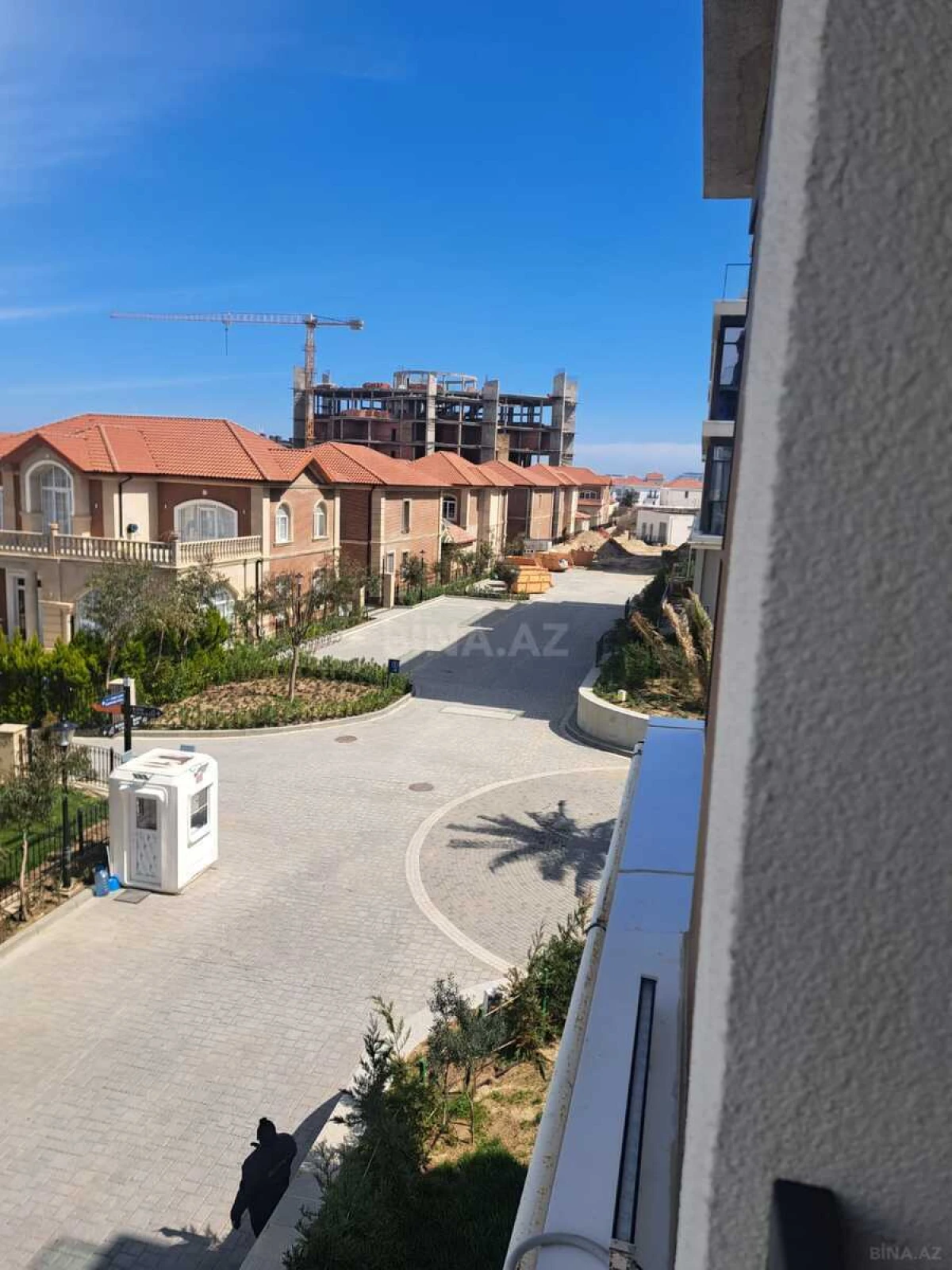 Satılır 2 otaqlı mənzil 86 m²