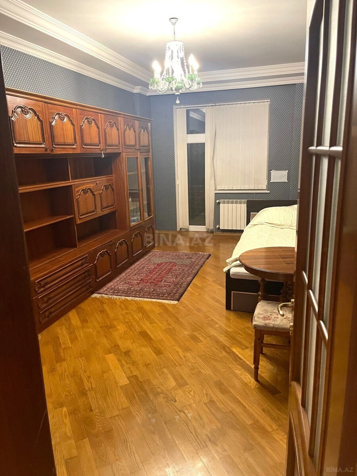 Satılır 3 otaqlı mənzil 171 m²