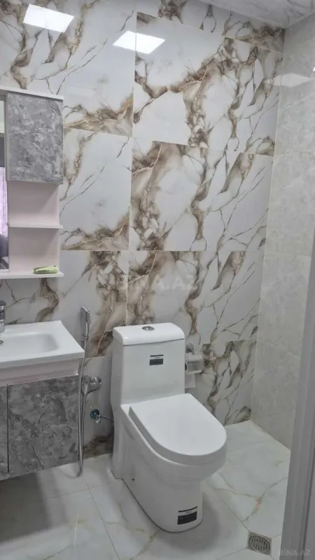 Kirayə verilir 2 otaqlı mənzil 65 m²