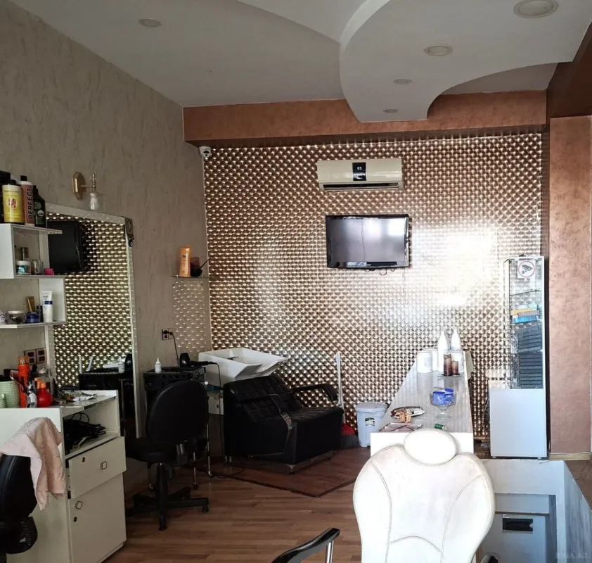 Satılır obyekt 65 m²