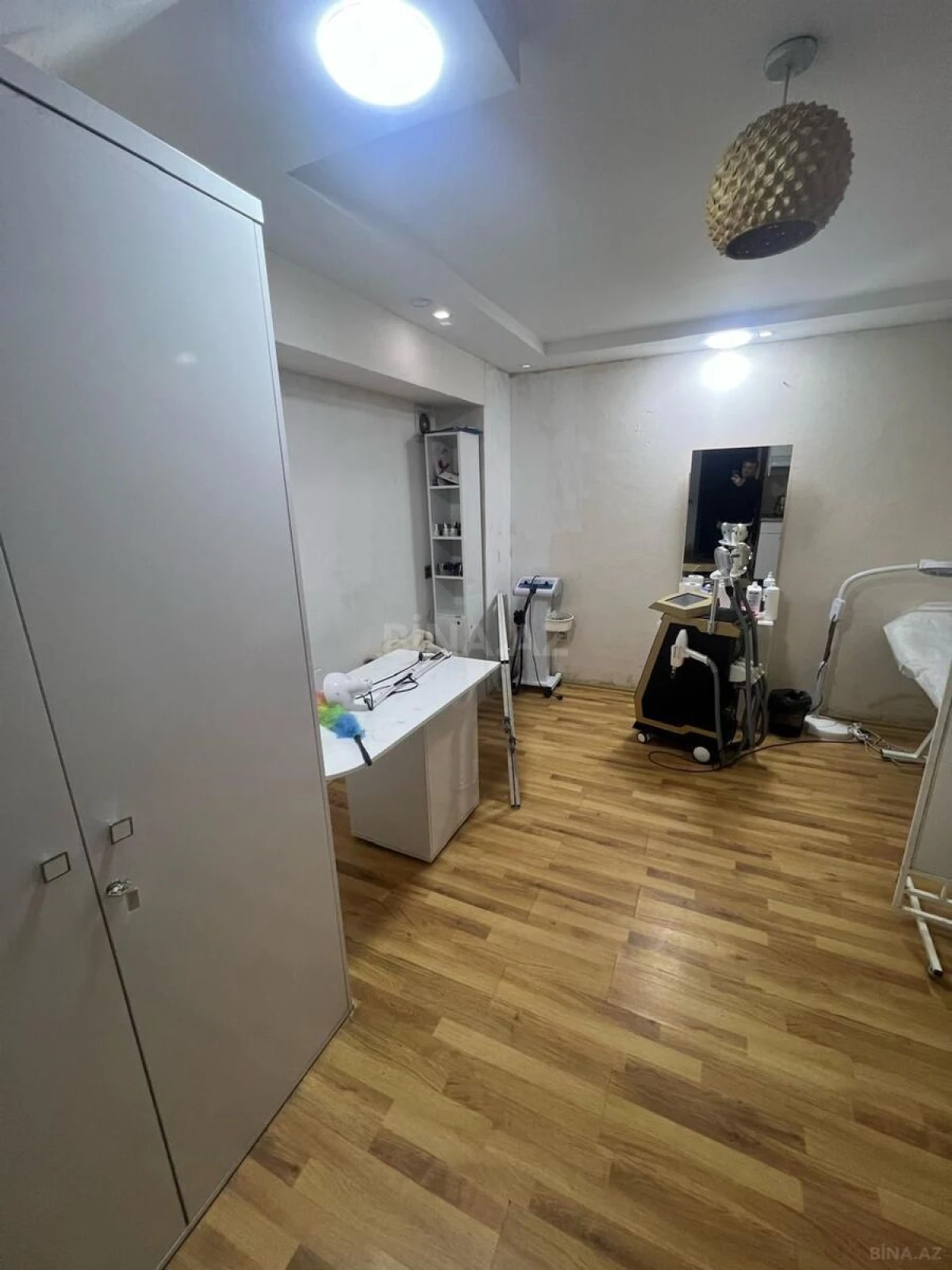 Satılır obyekt 65 m²