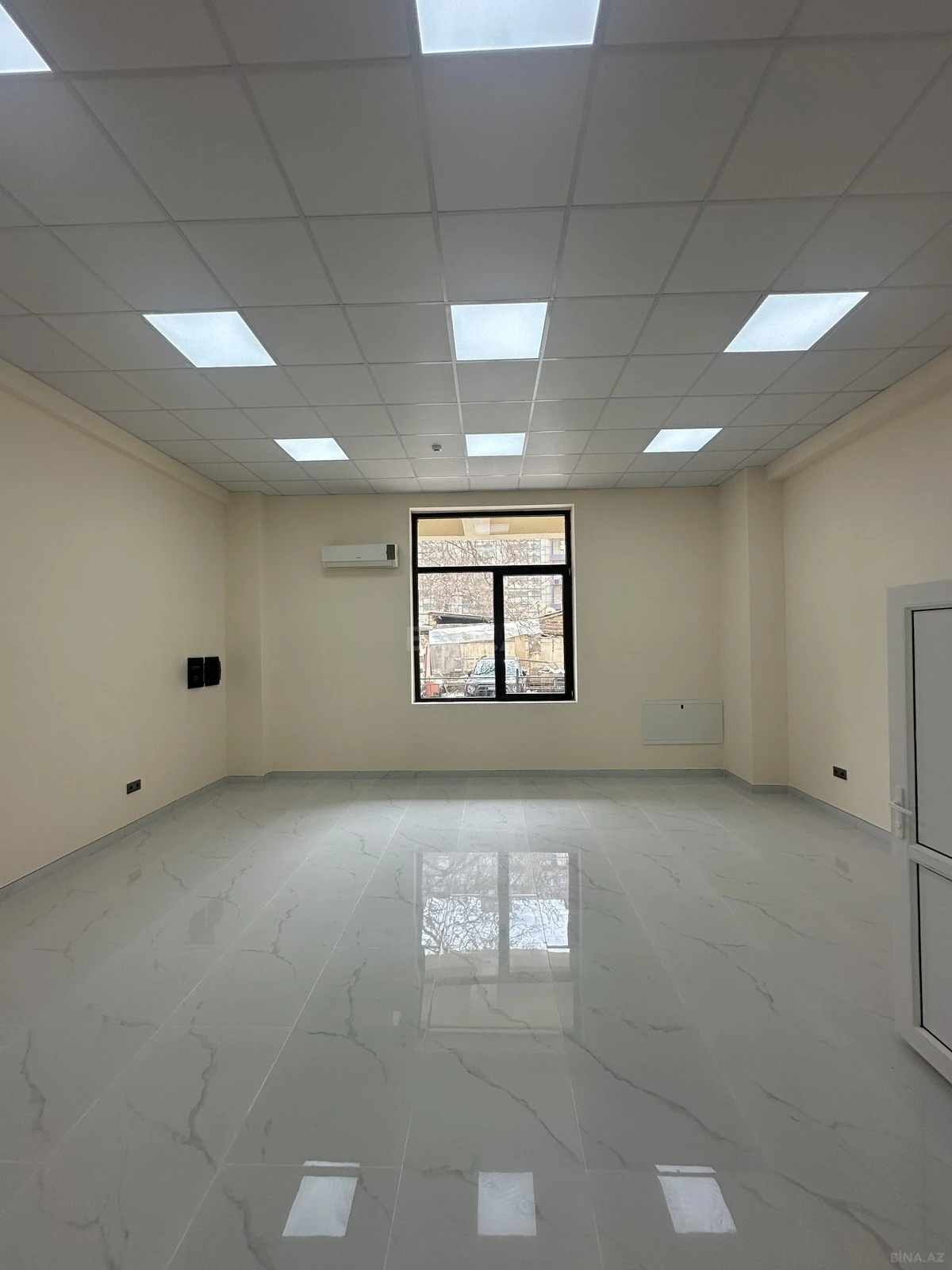 Kirayə verilir obyekt 135 m²