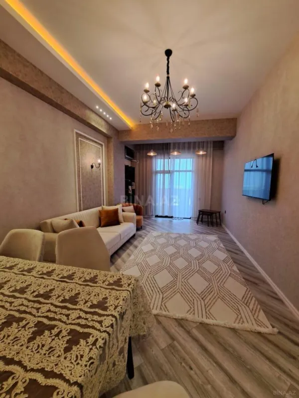 Kirayə verilir 2 otaqlı mənzil 80 m²