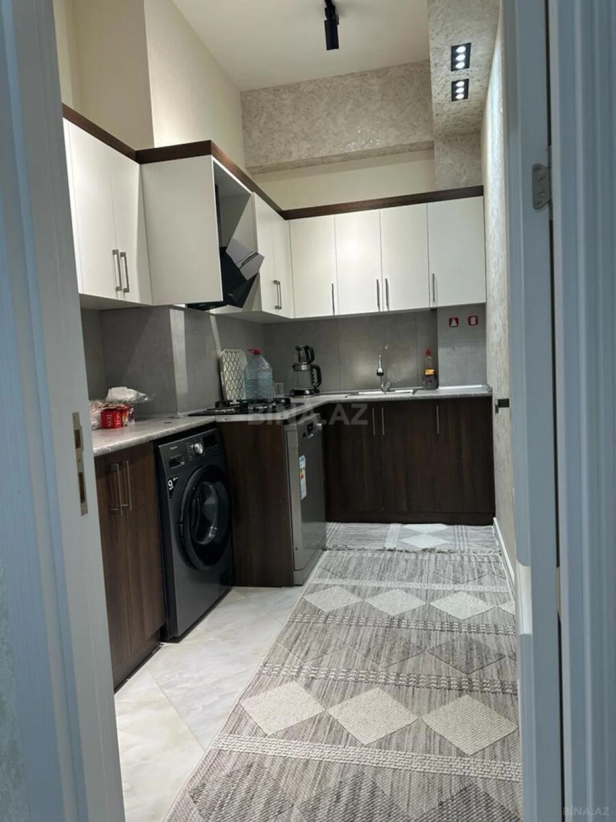 Kirayə verilir 2 otaqlı mənzil 80 m²