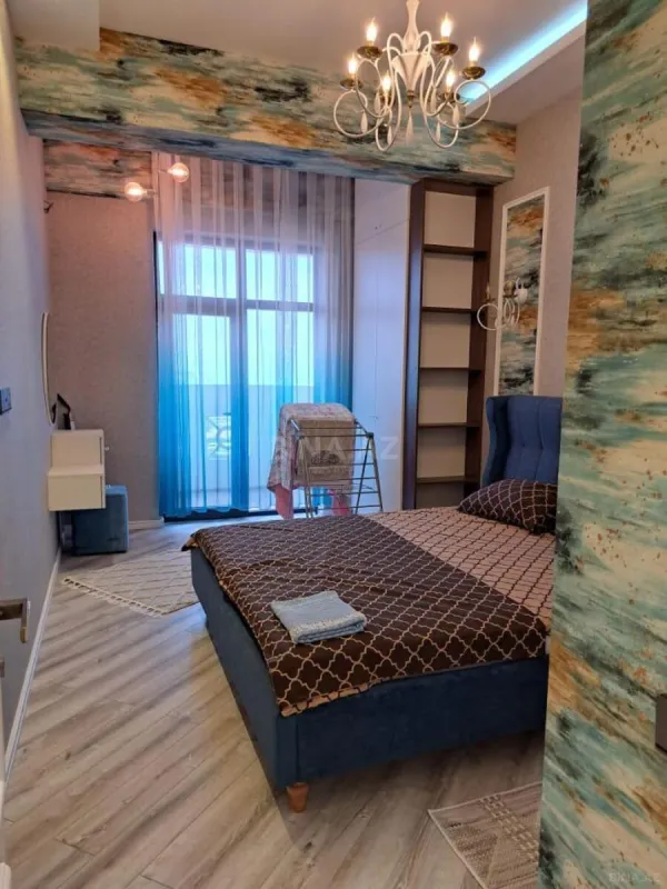 Kirayə verilir 2 otaqlı mənzil 80 m²