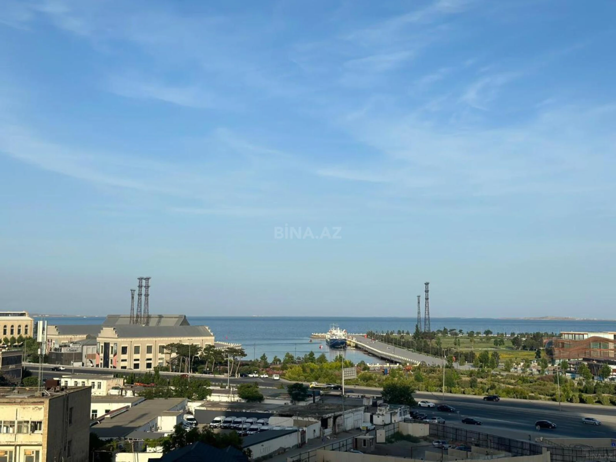 Kirayə verilir 2 otaqlı mənzil 80 m²