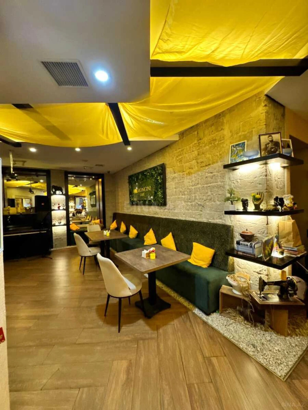 Kirayə verilir obyekt 290 m²