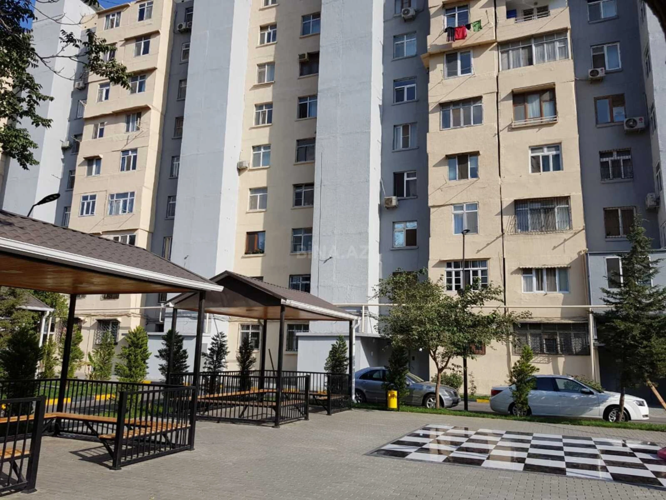 Satılır 2 otaqlı mənzil 60 m²