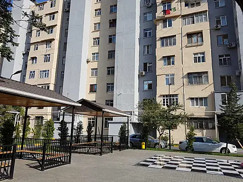 Satılır 2 otaqlı mənzil 60 m²