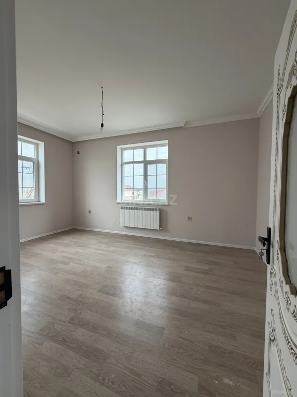 Satılır 7 otaqlı həyət evi 192 m²