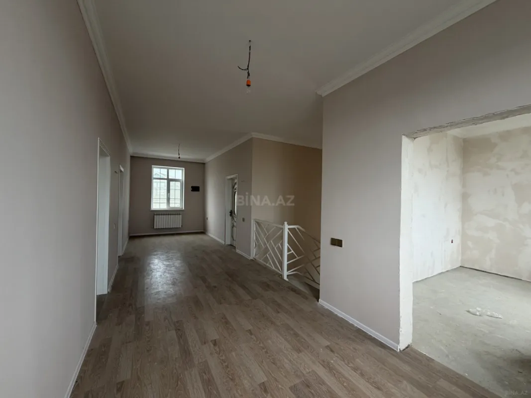 Satılır 7 otaqlı həyət evi 192 m²