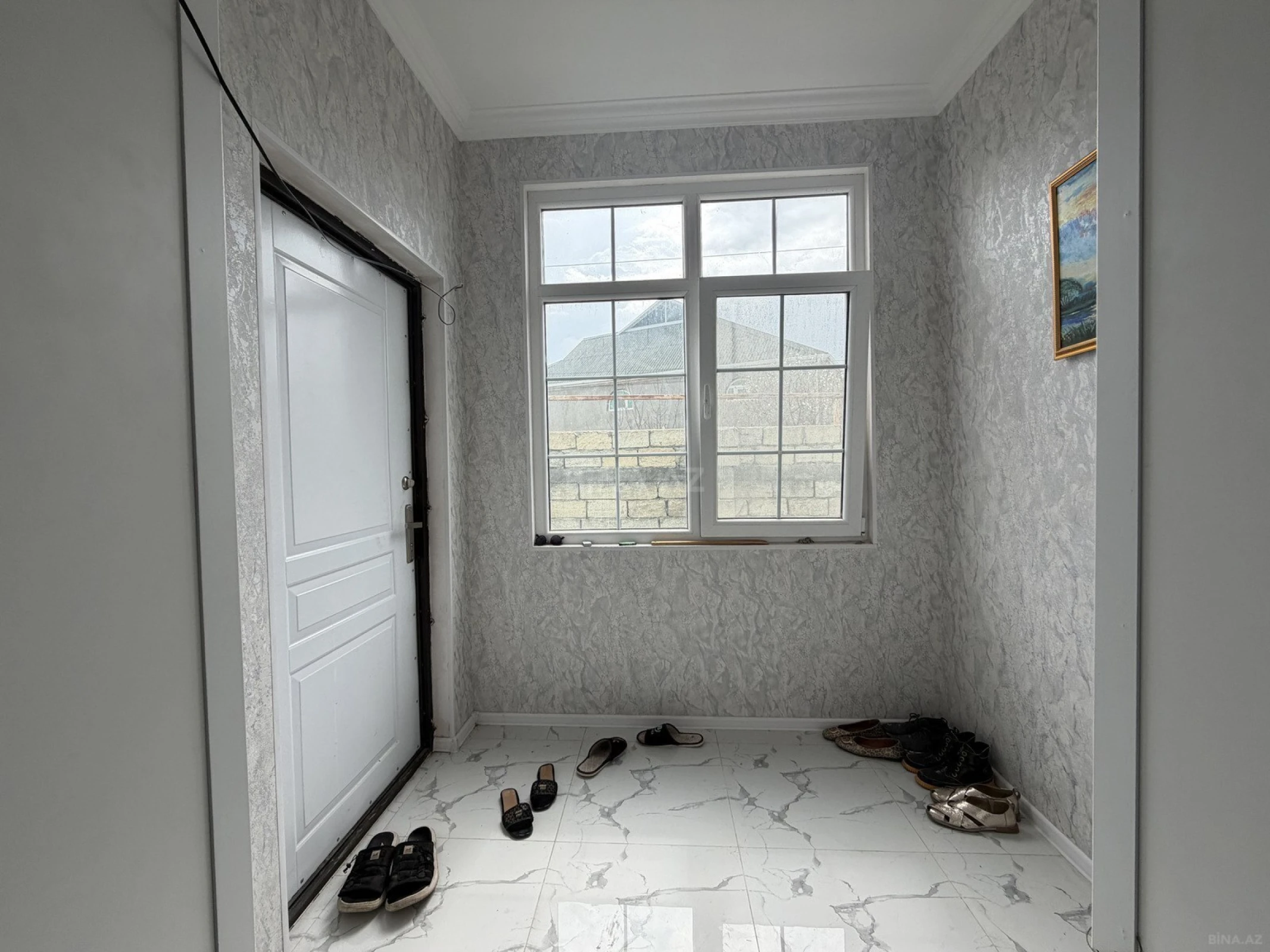 Satılır 7 otaqlı həyət evi 192 m²