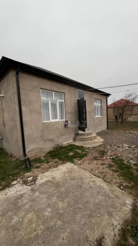Satılır 3 otaqlı həyət evi 500 m²
