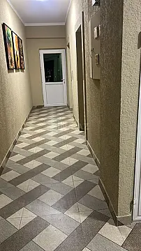 Satılır 4 otaqlı mənzil 165 m²