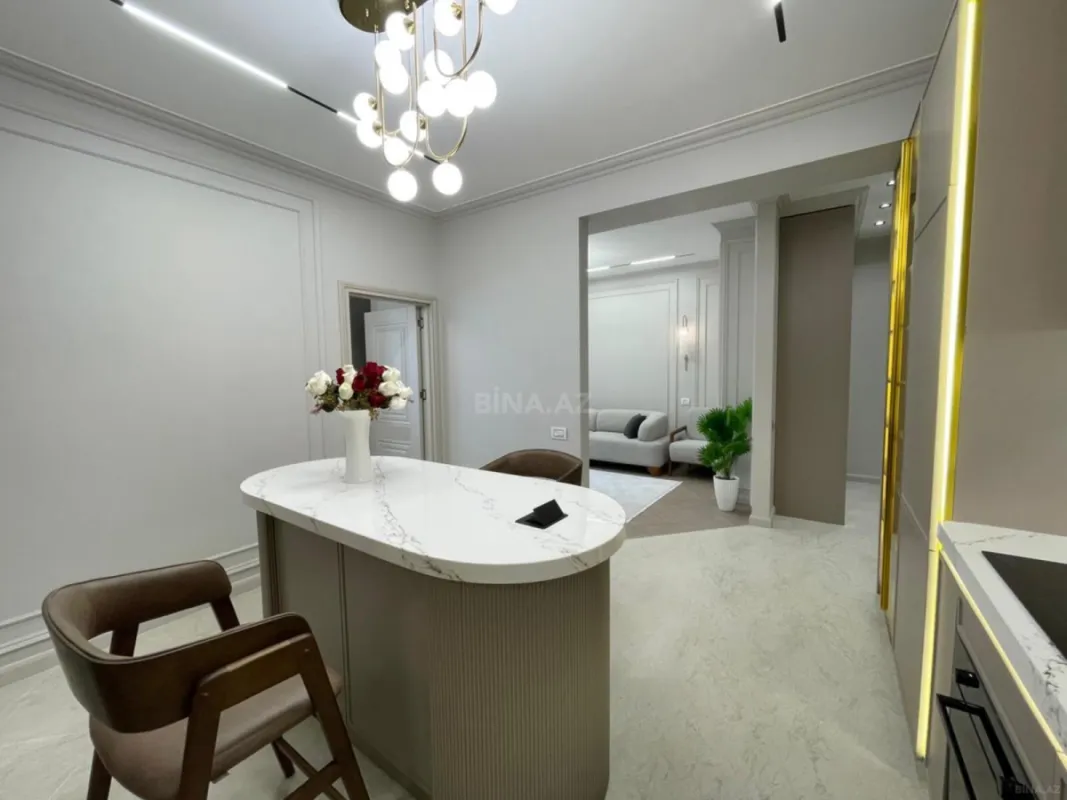 Satılır 2 otaqlı mənzil 65 m²