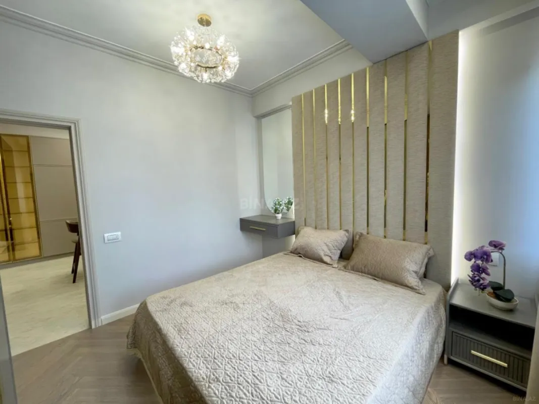 Satılır 2 otaqlı mənzil 65 m²
