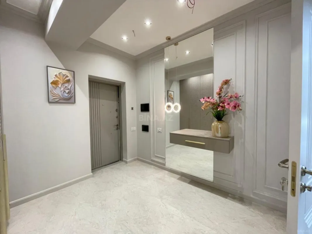 Satılır 2 otaqlı mənzil 65 m²