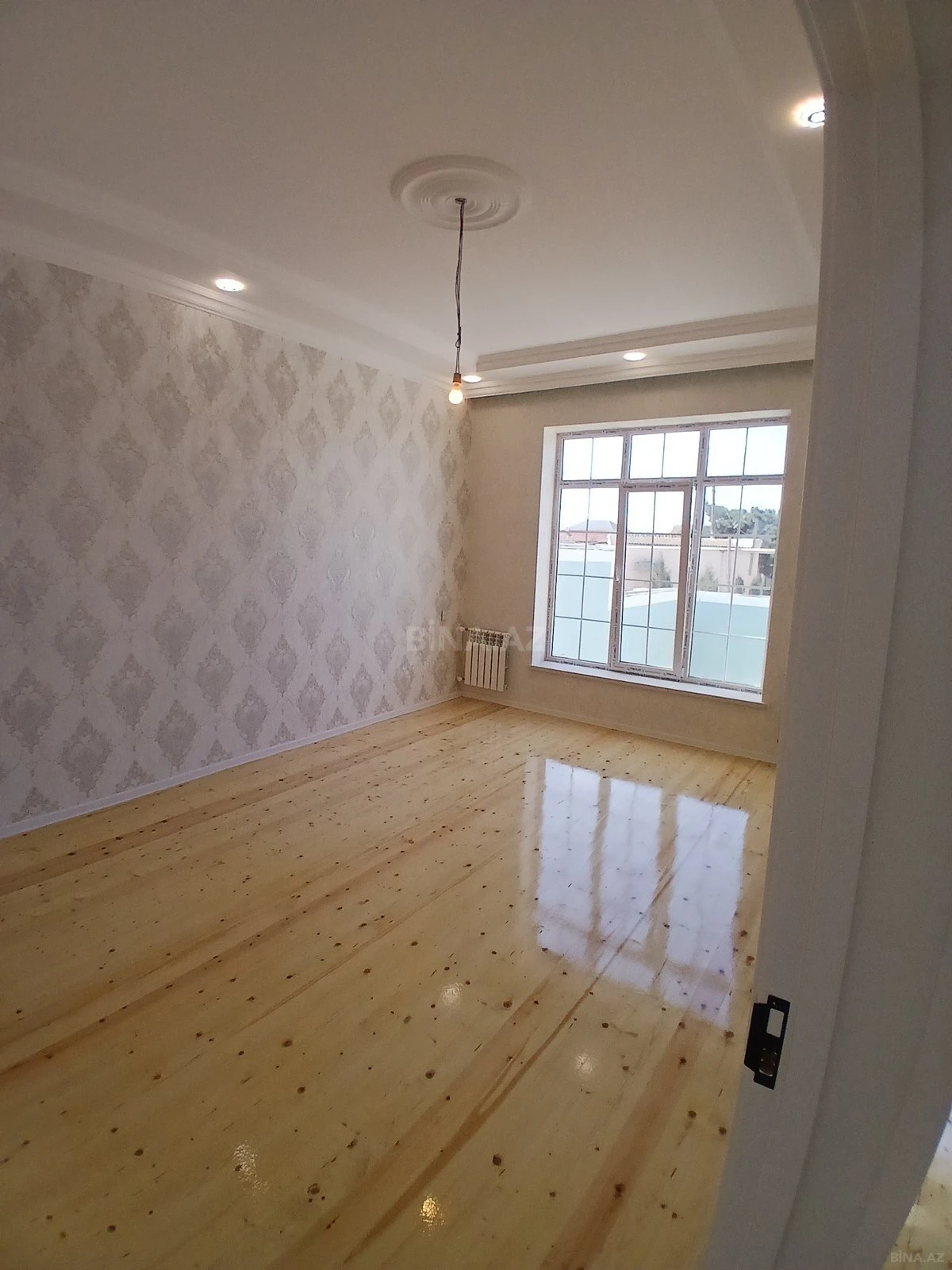 Satılır 4 otaqlı həyət evi 150 m²
