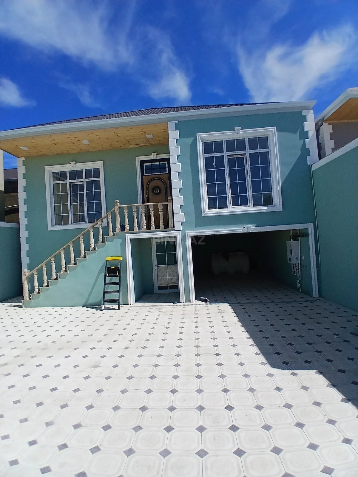 Satılır 4 otaqlı həyət evi 150 m²