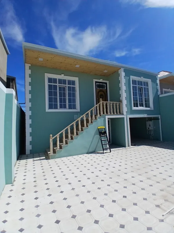 Satılır 4 otaqlı həyət evi 150 m²