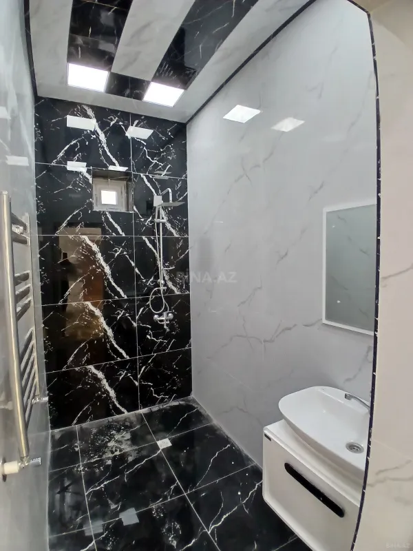 Satılır 4 otaqlı həyət evi 150 m²