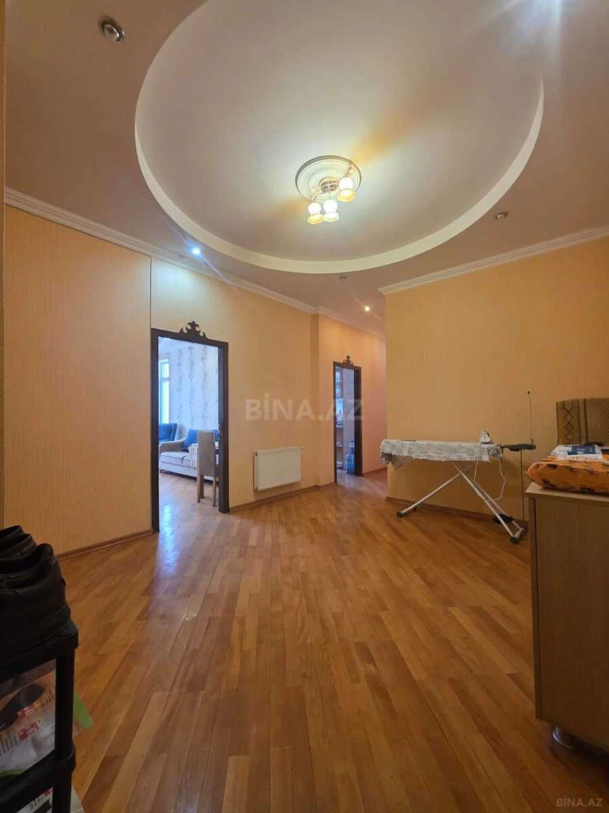 Satılır 2 otaqlı mənzil 92 m²