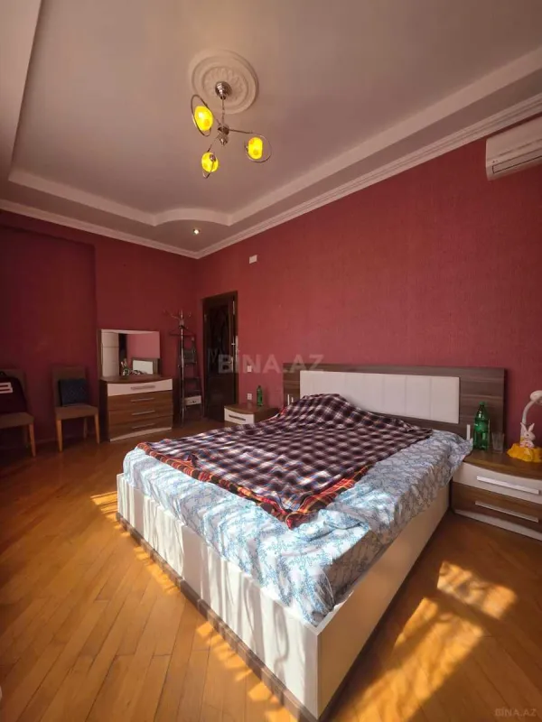Satılır 2 otaqlı mənzil 92 m²