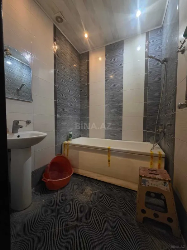 Satılır 2 otaqlı mənzil 92 m²