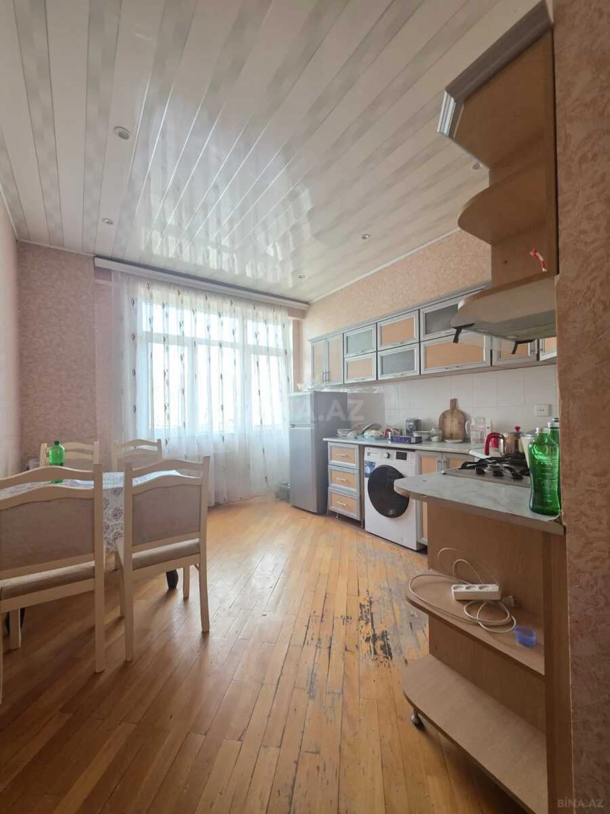 Satılır 2 otaqlı mənzil 92 m²