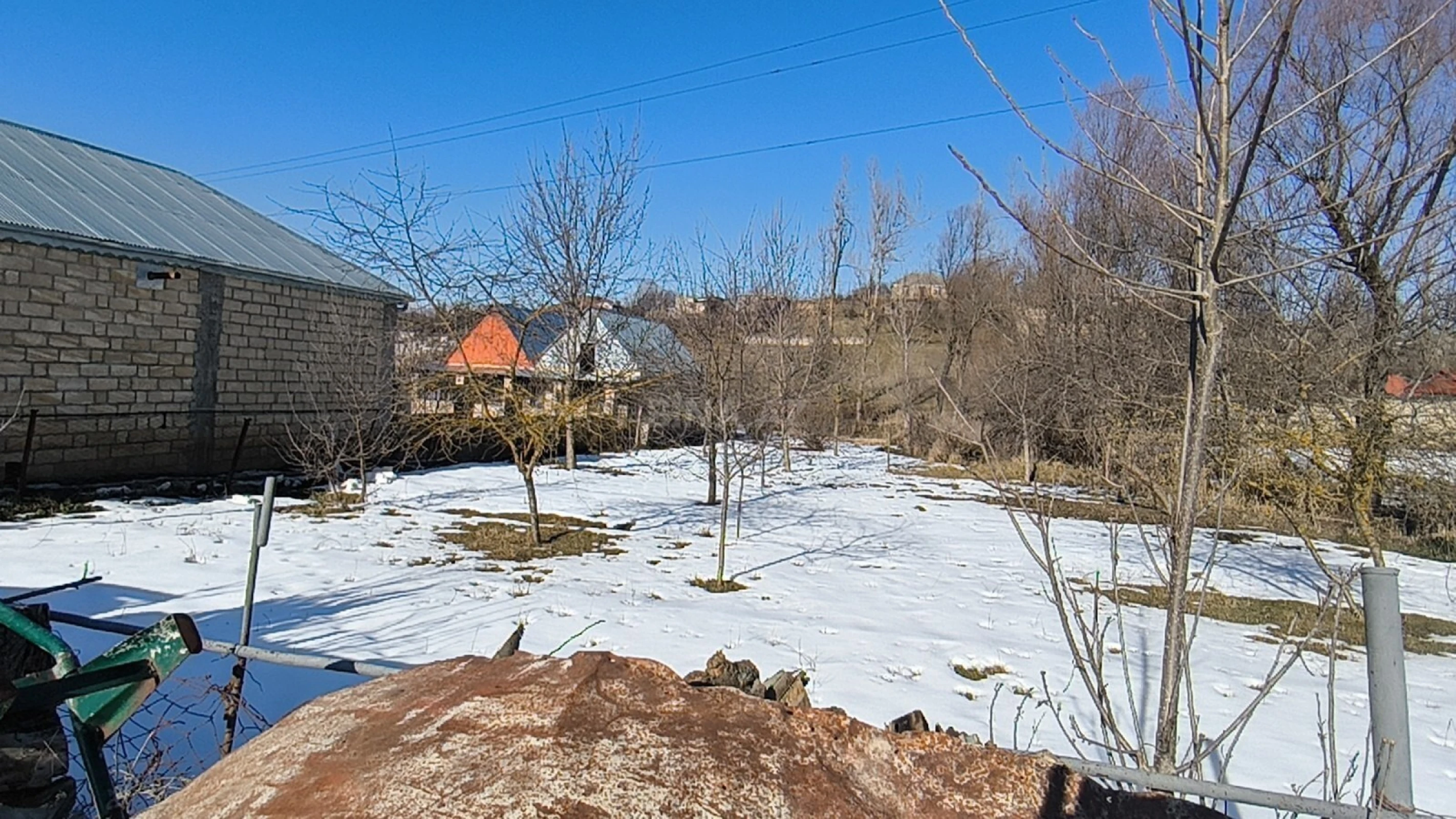 Satılır torpaq sahəsi 12 m²