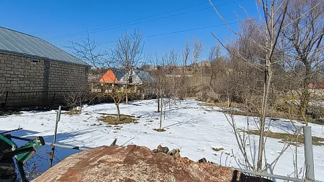 Satılır torpaq sahəsi 12 m²