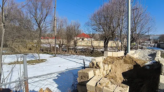 Satılır torpaq sahəsi 12 m²