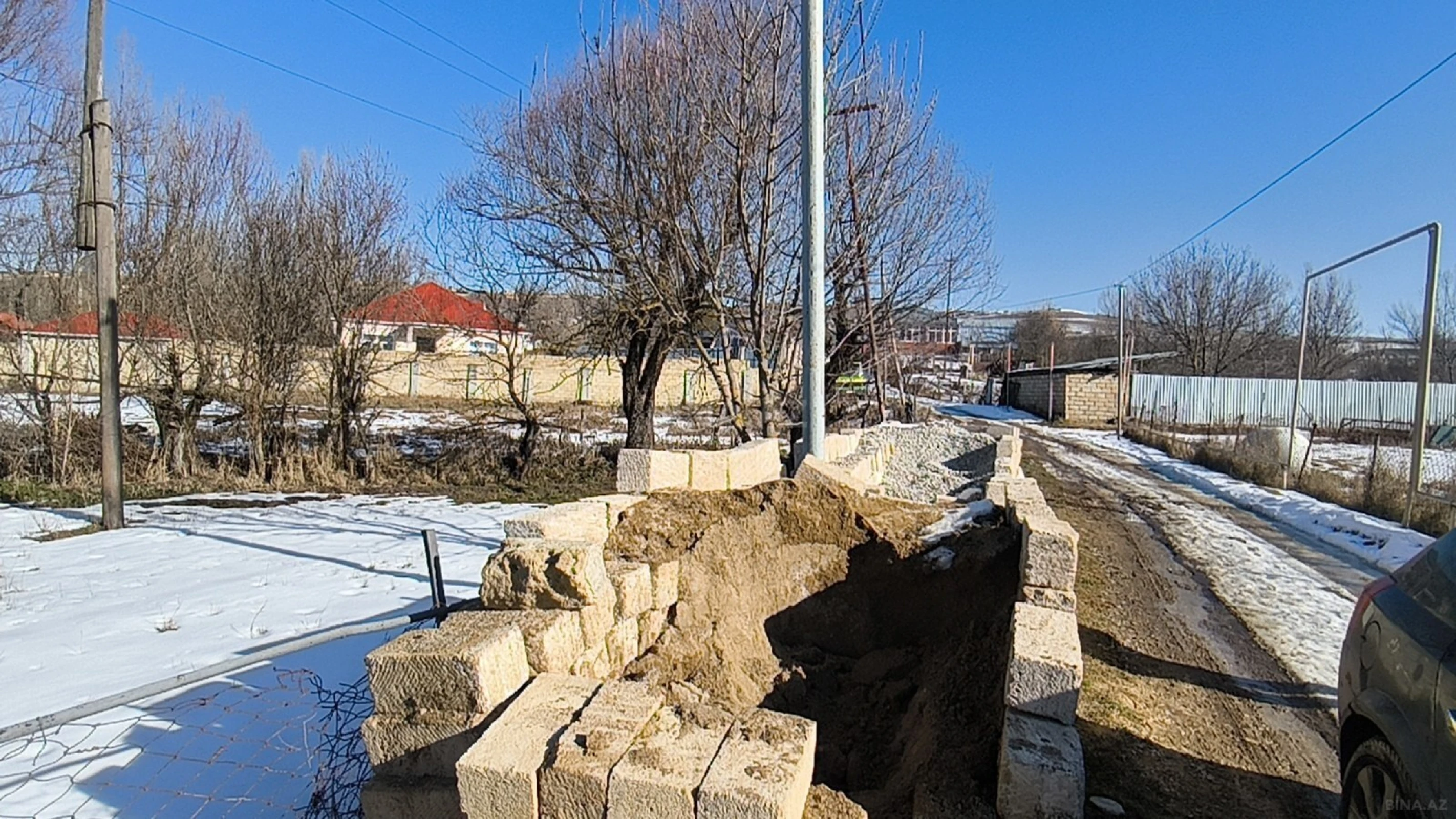 Satılır torpaq sahəsi 12 m²