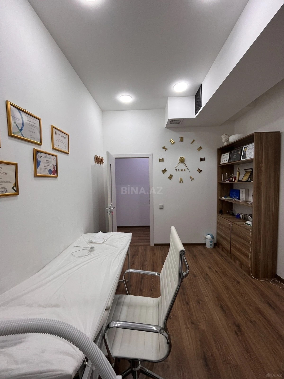 Kirayə verilir 1 otaqlı ofis 18 m²