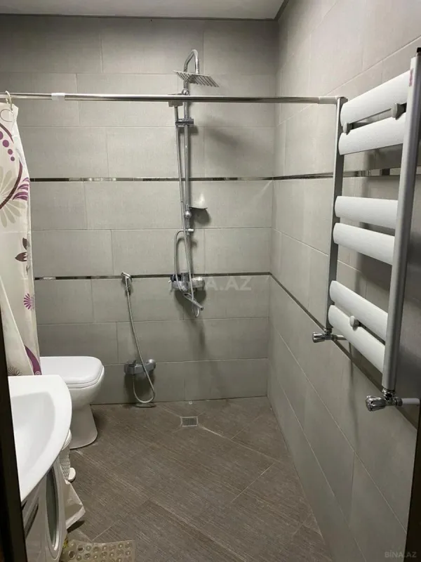 Satılır 3 otaqlı mənzil 110 m²