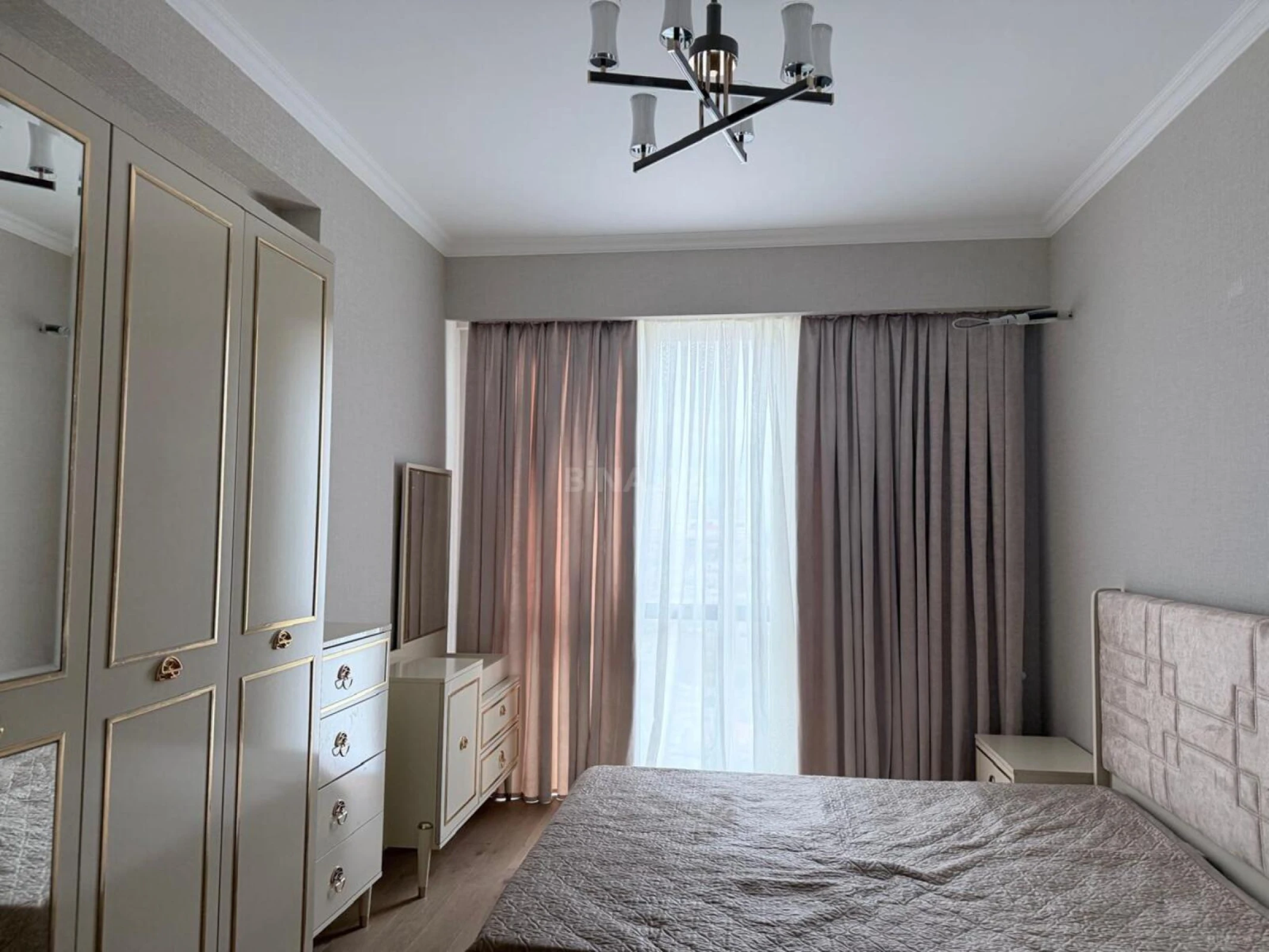 Kirayə verilir 3 otaqlı mənzil 85 m²