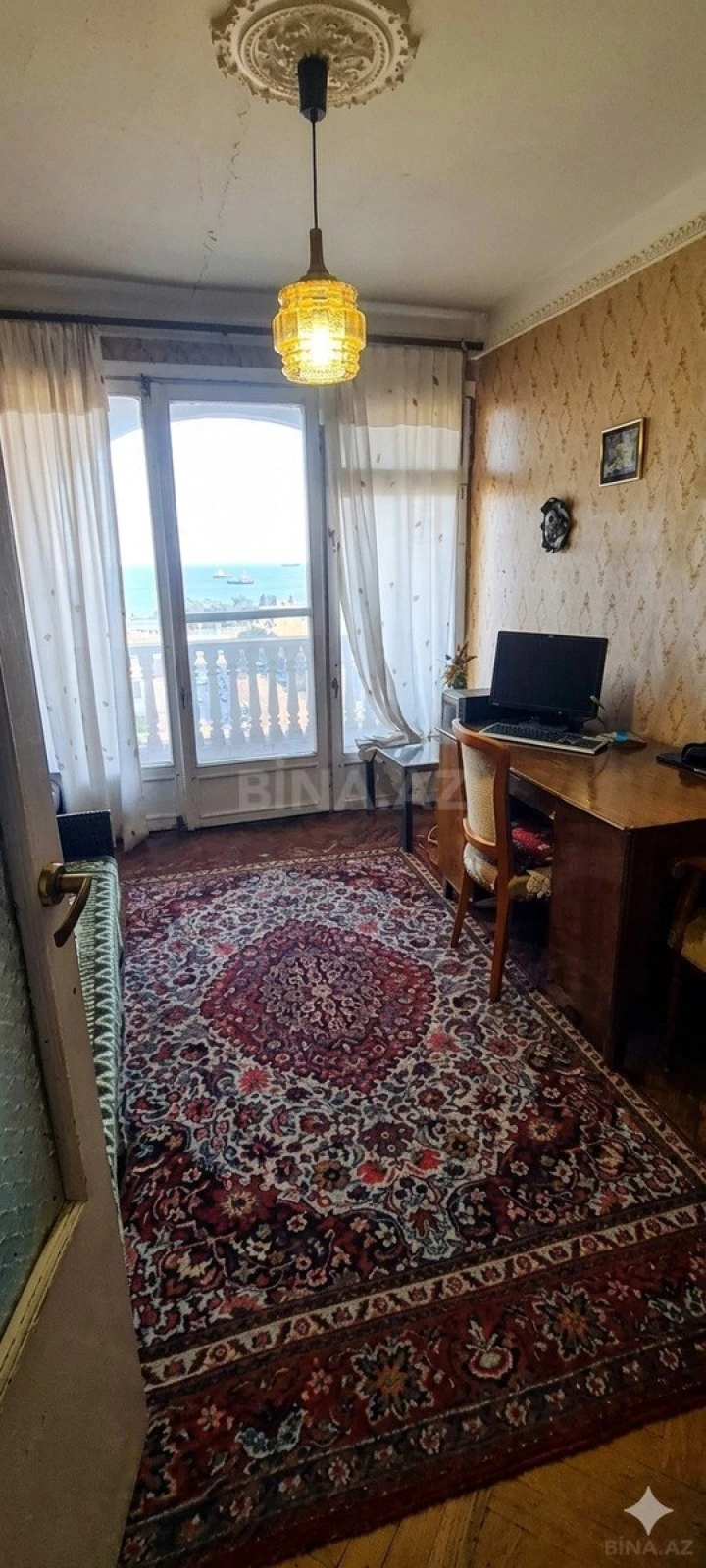 Satılır 4 otaqlı mənzil 120 m²