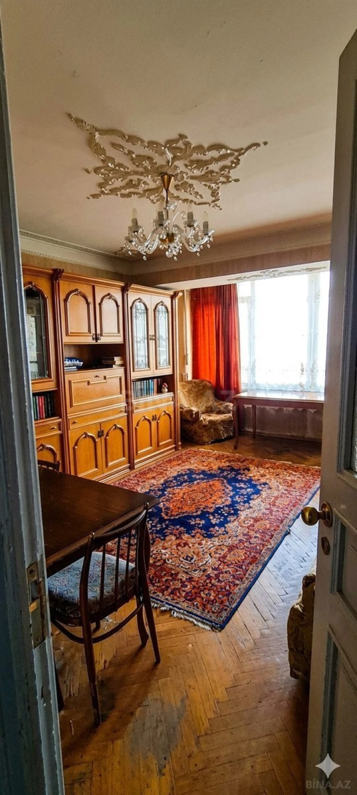 Satılır 4 otaqlı mənzil 120 m²