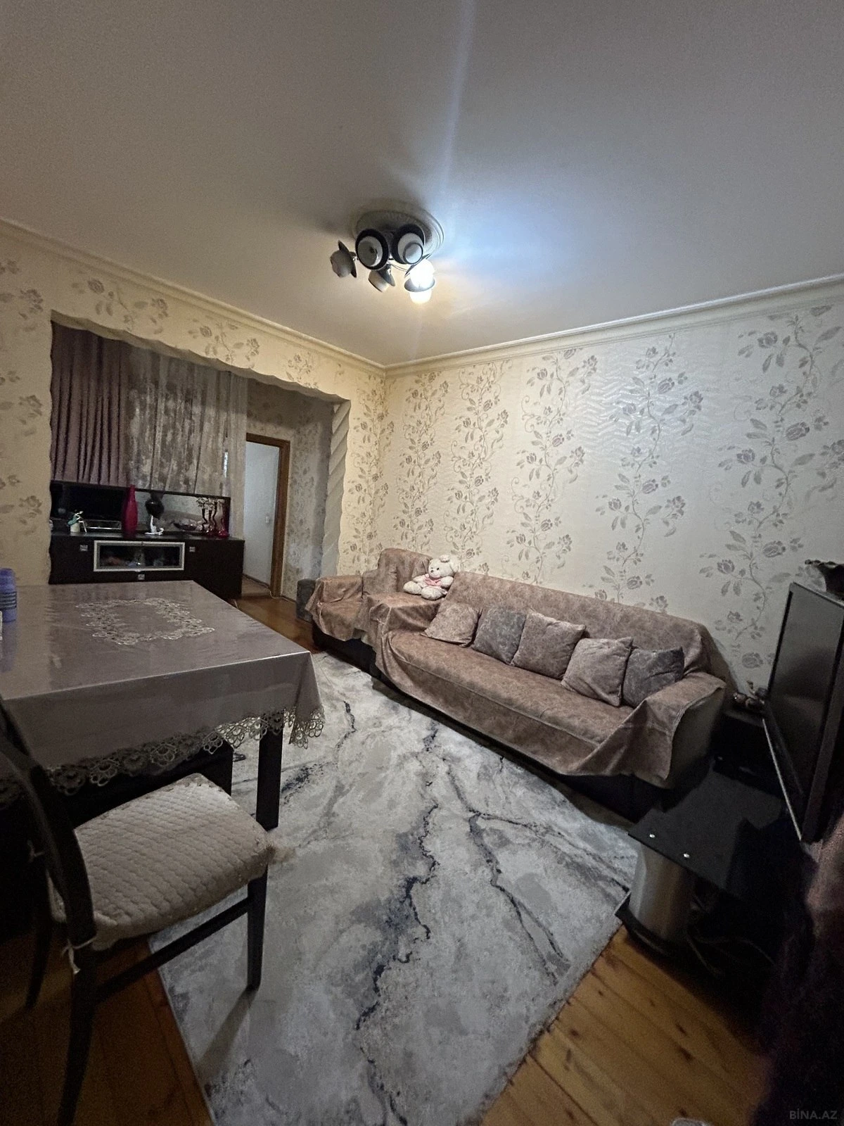 Kirayə verilir 2 otaqlı mənzil 55 m²